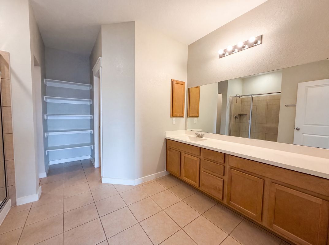 Photo 13 of 19 of 40828 Mostyn Hill Dr, Magnolia, TX