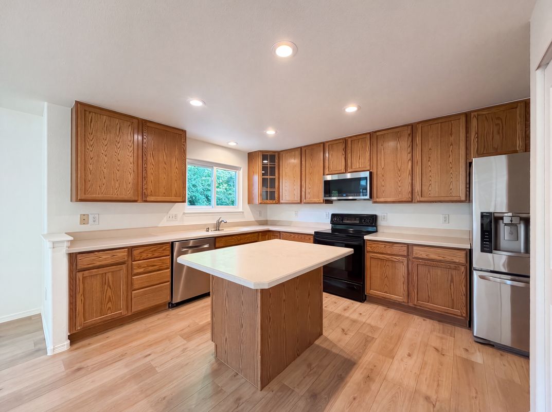 Photo 15 of 48 of 10562 Falcon St, Longmont, CO
