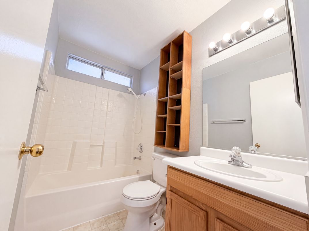 Photo 22 of 33 of 9121 Indian Breeze Dr, Las Vegas, NV