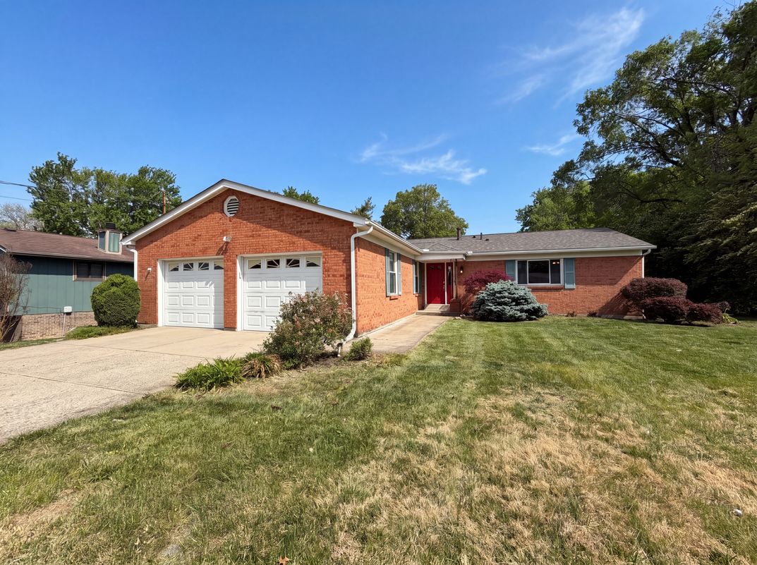 Property photo 1 of 2086 Resor Rd