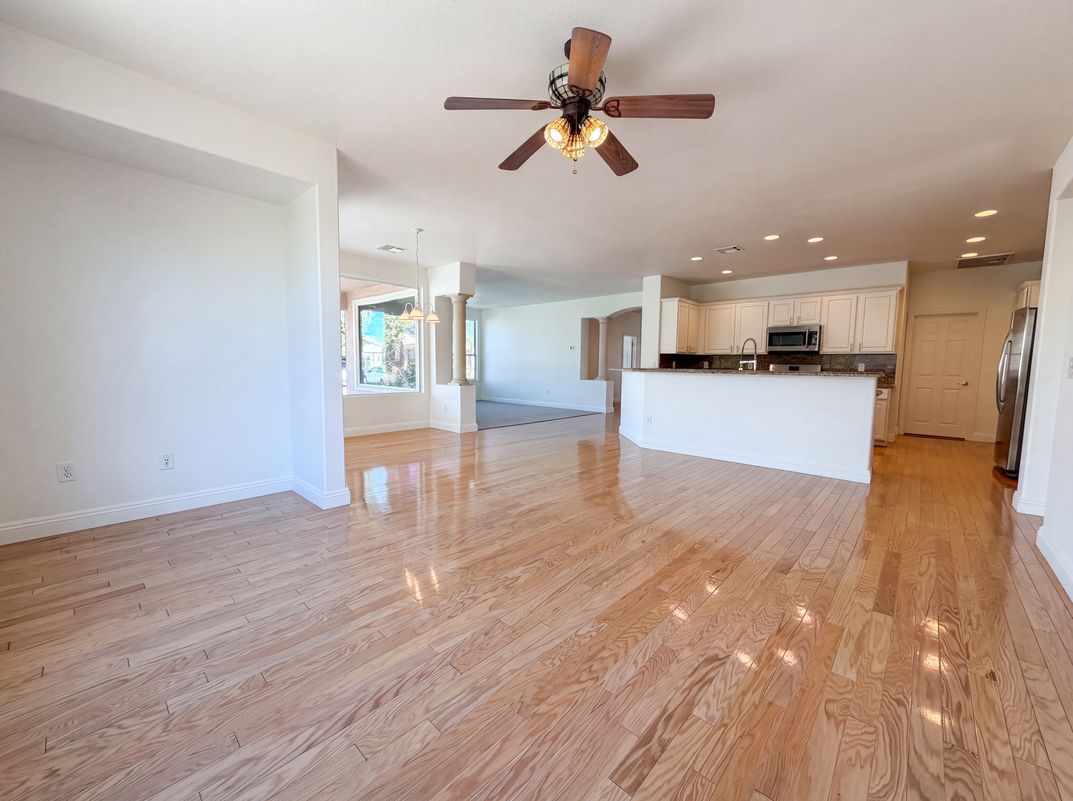 Photo 16 of 23 of 10228 Donde Ave, Las Vegas, NV