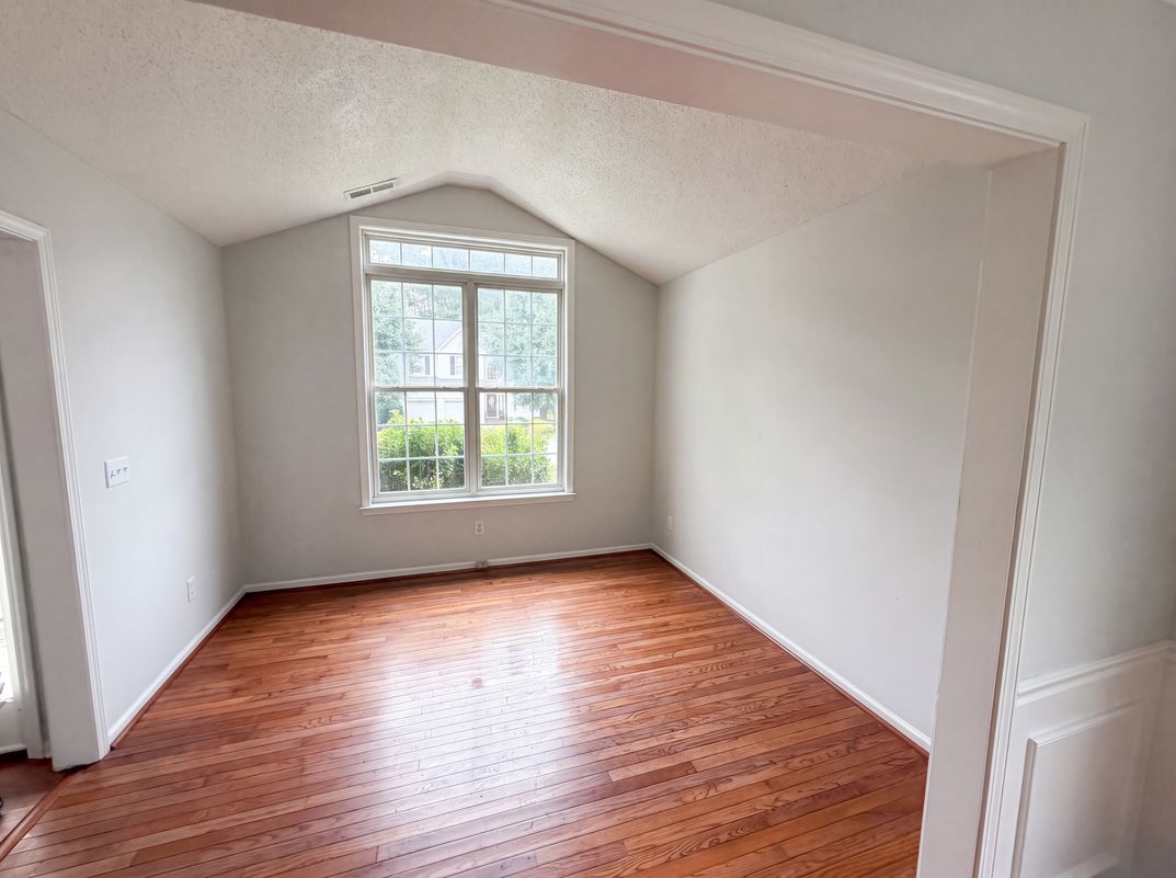 Photo 7 of 17 of 4549 Drewbridge Way, Raleigh, NC