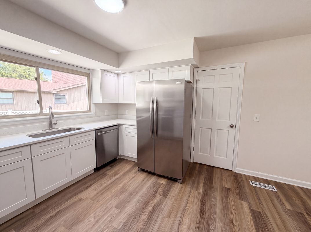 Photo 10 of 22 of 212 Islandia Ct W, Nashville, TN