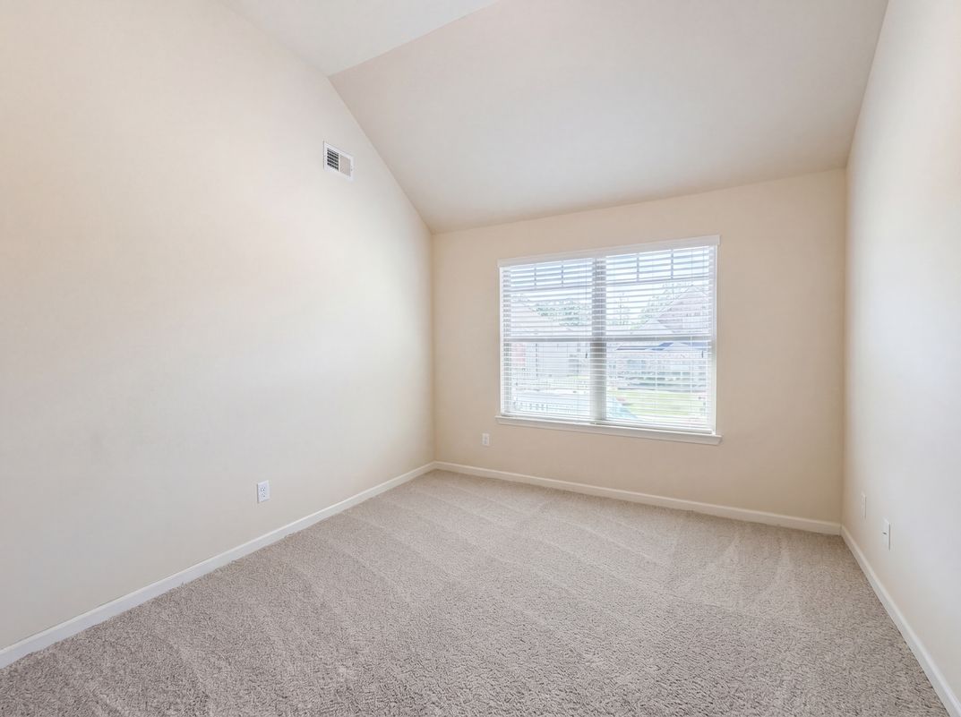 Photo 4 of 30 of 798 Kallispel Ct, Hampton, GA