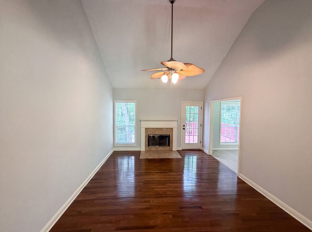 Photo 7 of 24 of 245 Mary Lynn Ln, Newnan, GA
