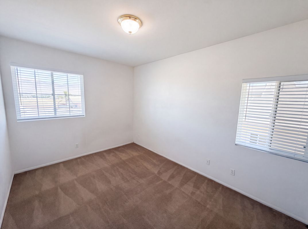 Photo 16 of 21 of 415 E Indian School Ln, Banning, CA
