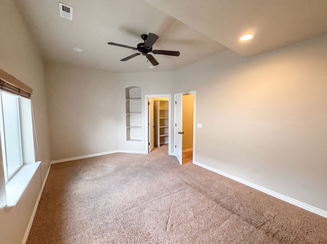 Photo 25 of 31 of 14496 S Fox Creek Dr, Herriman, UT