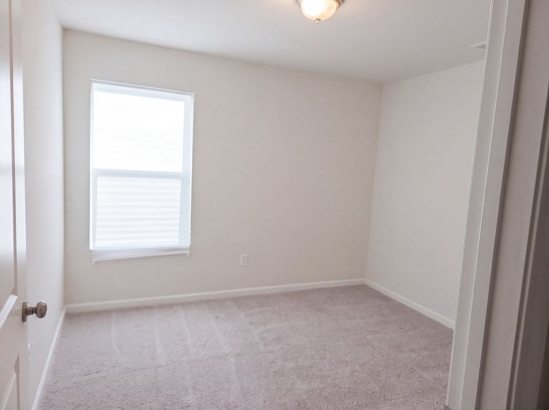 Photo 11 of 21 of 128 Mikaela Ave, Defuniak Springs, FL