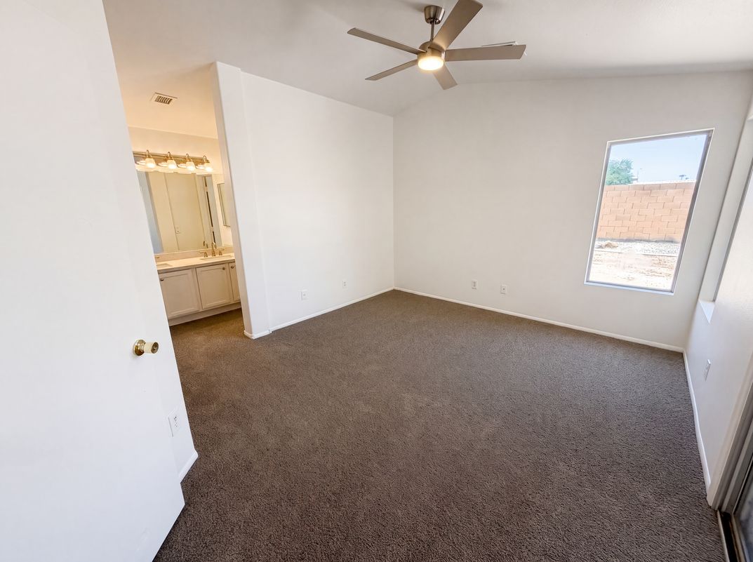 Photo 4 of 16 of 760 E Megan St, Chandler, AZ