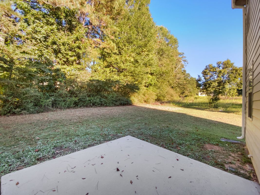 Photo 14 of 22 of 101 Lexington Place Dr, Griffin, GA