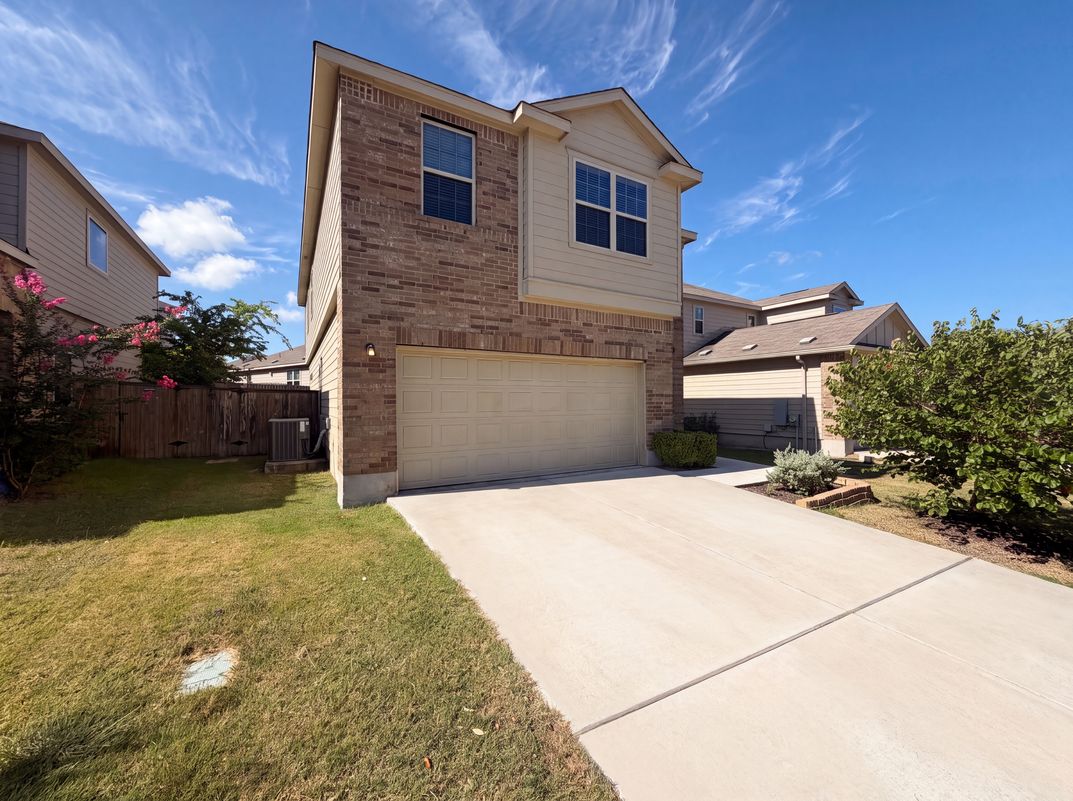 Photo 15 of 18 of 276 Circle Way, Jarrell, TX