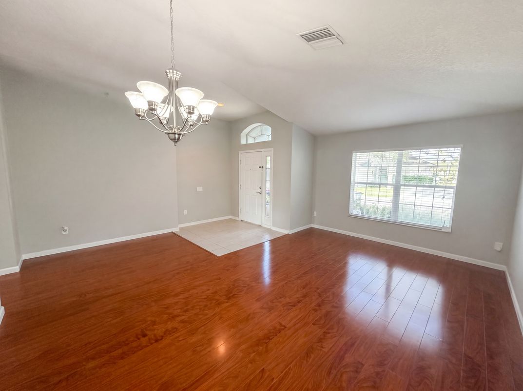 Property photo 3 of 575 Sea Holly Dr