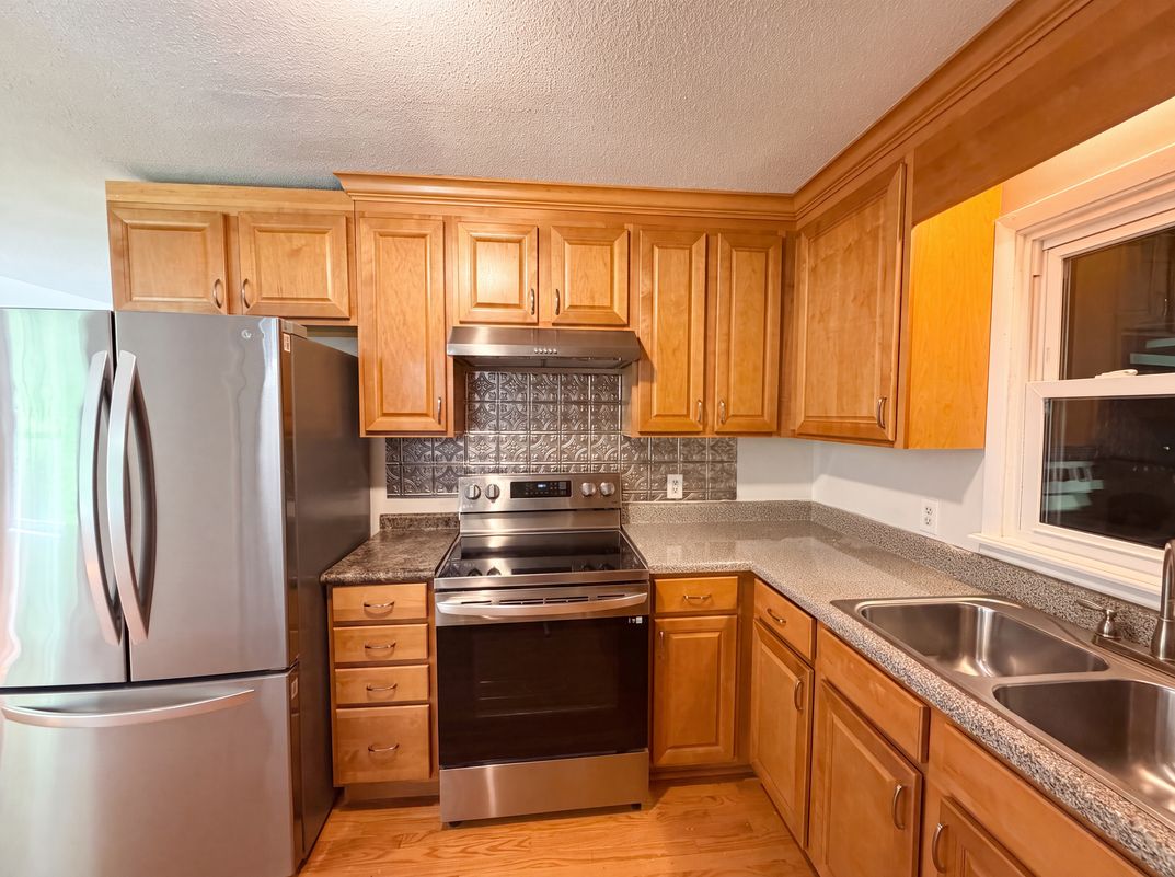 Photo 6 of 17 of 500 Sunnybrook Rd, Raleigh, NC