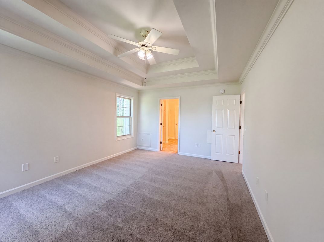 Photo 11 of 28 of 2120 Spring Lake Dr, Spring Hill, TN