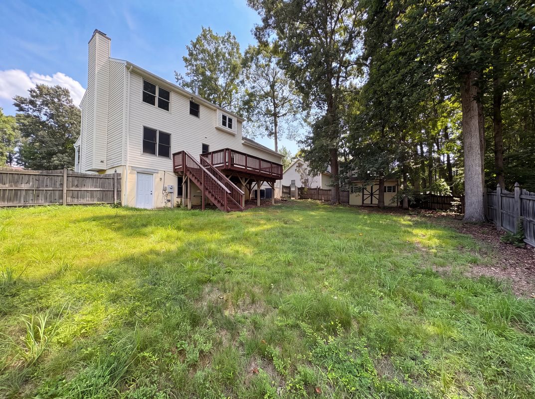 Photo 24 of 27 of 6401 Forest Grove Dr, Fredericksburg, VA