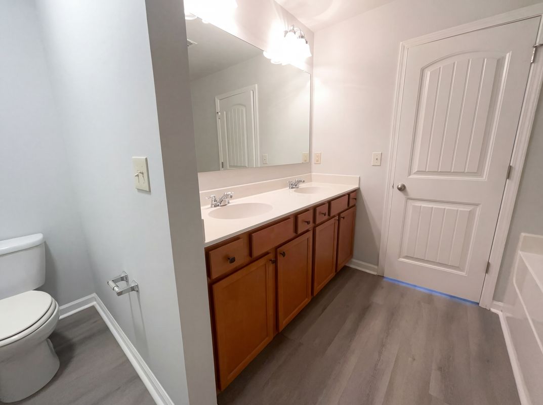 Photo 11 of 19 of 220 Madison Ave, Acworth, GA
