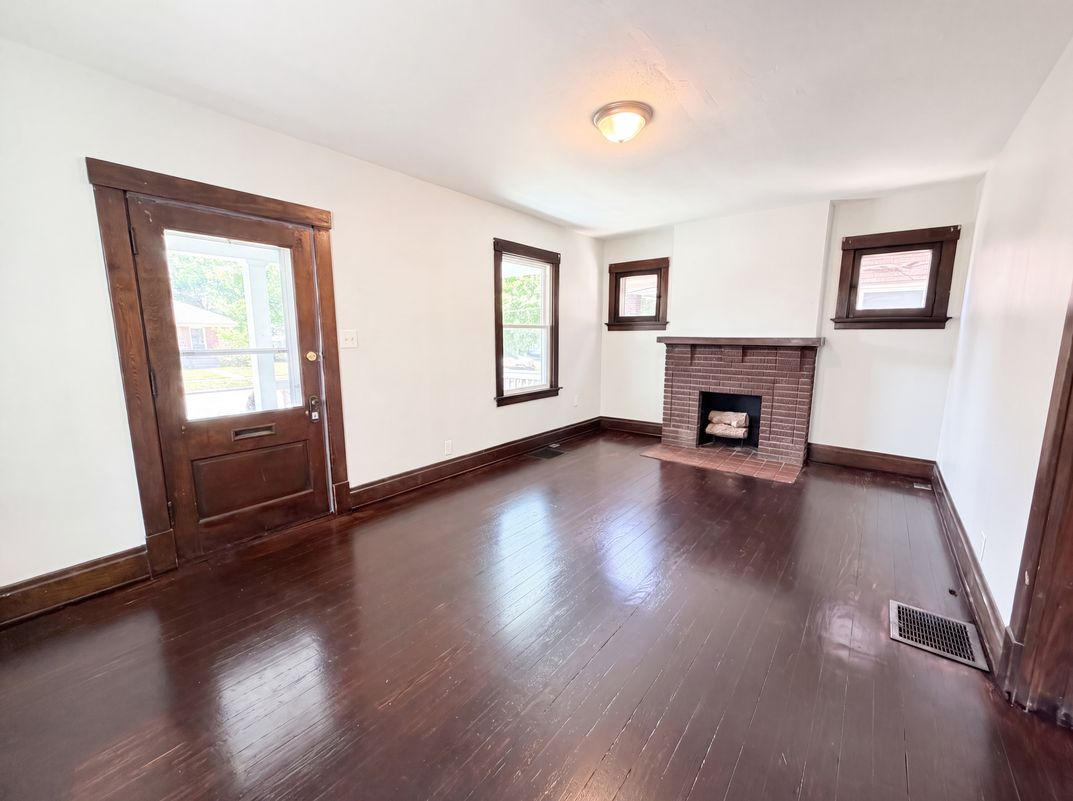 Property photo 3 of 4804 Greenlee Ave