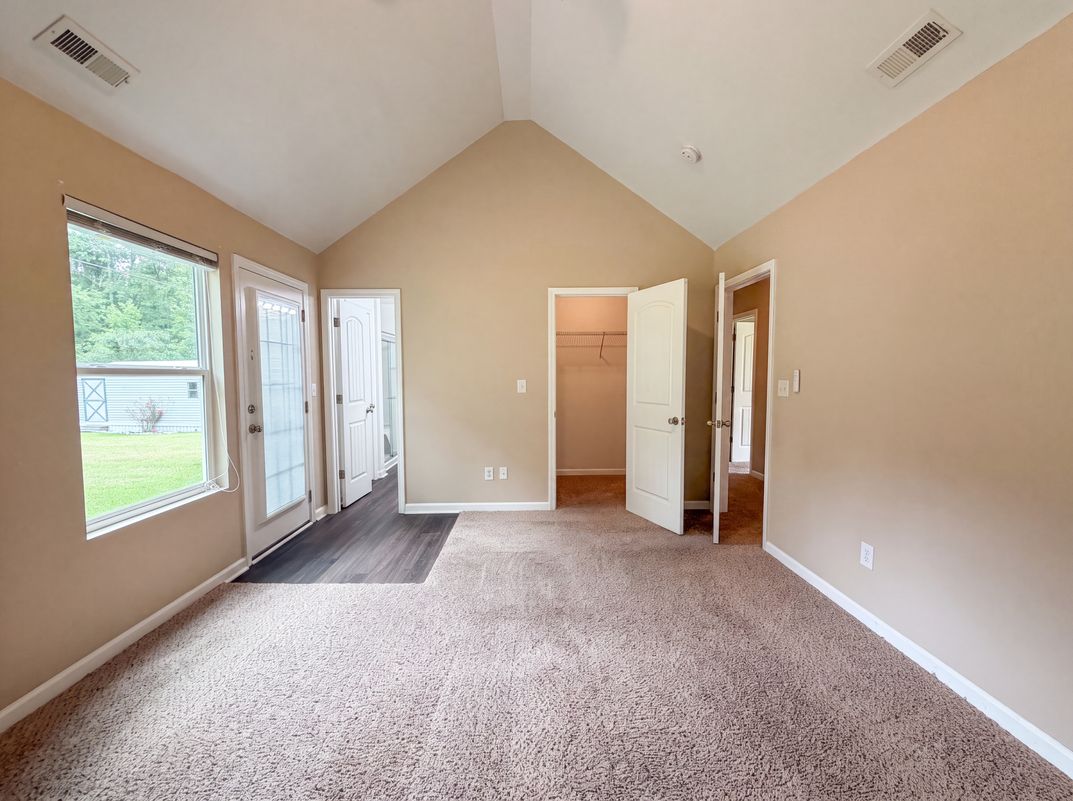 Photo 4 of 14 of 1246 Neelys Creek Rd, Rock Hill, SC