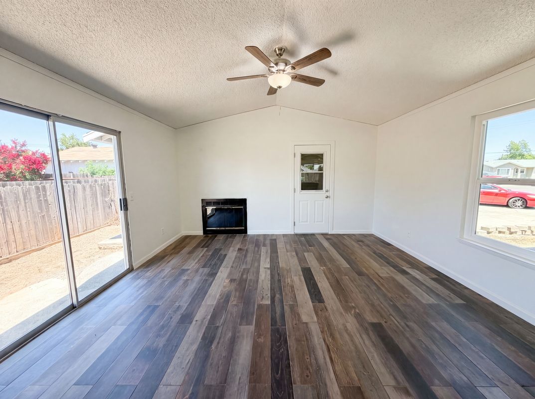Photo 9 of 26 of 838 Dutra Ave, Rio Linda, CA