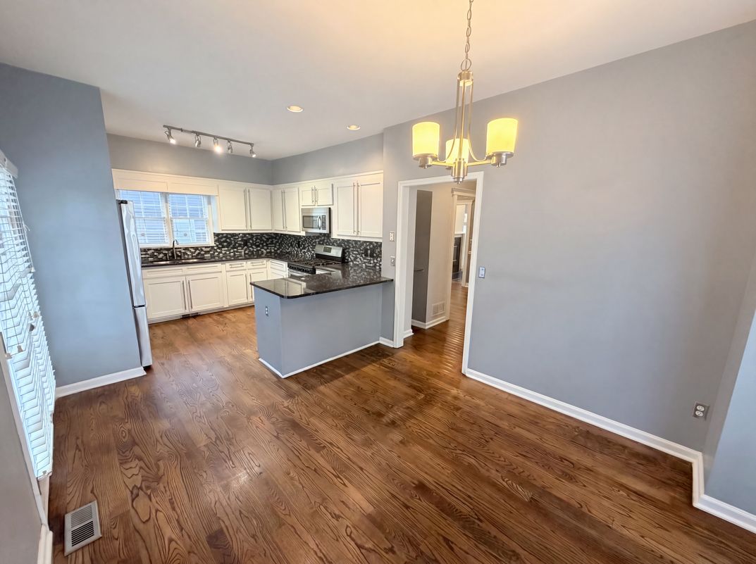 Photo 8 of 39 of 1821 Monroe Dr NE, Atlanta, GA