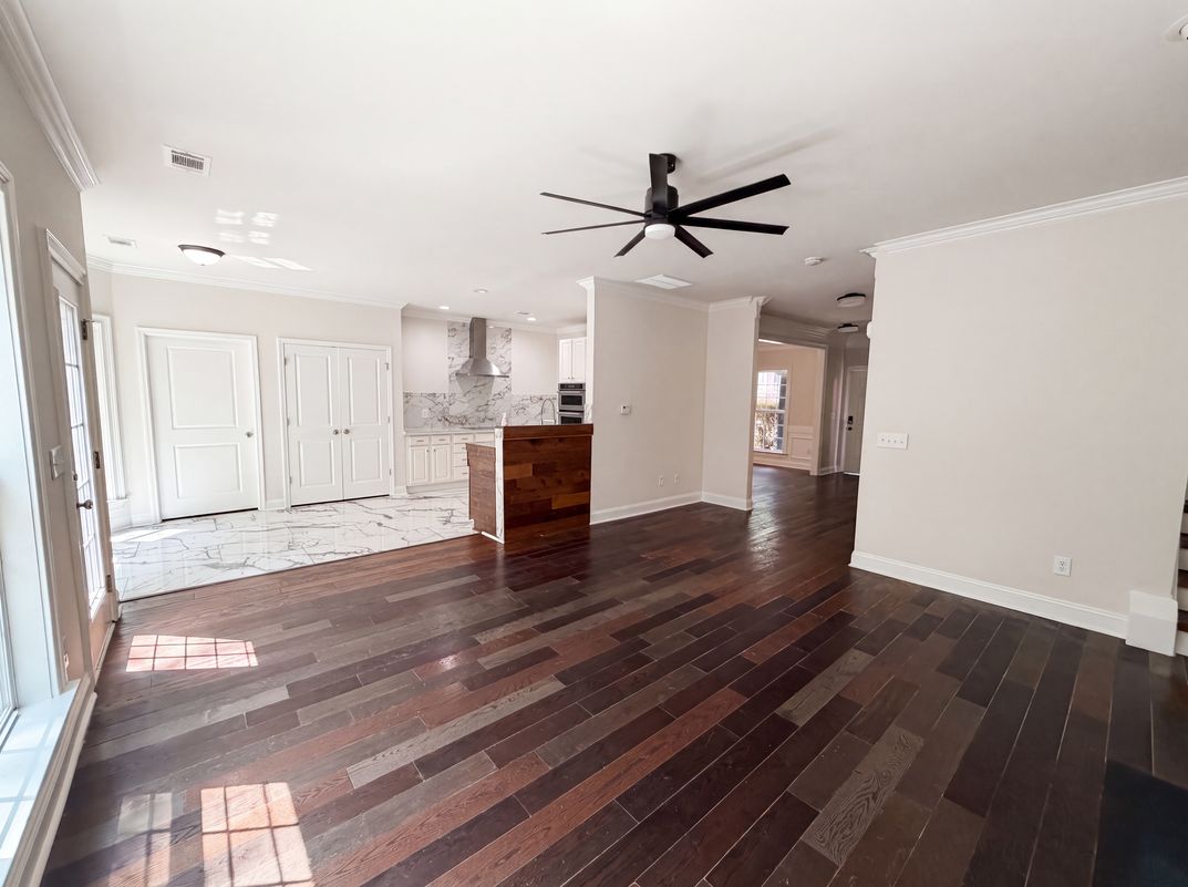 Photo 9 of 23 of 6420 Torrence Trace Dr, Huntersville, NC