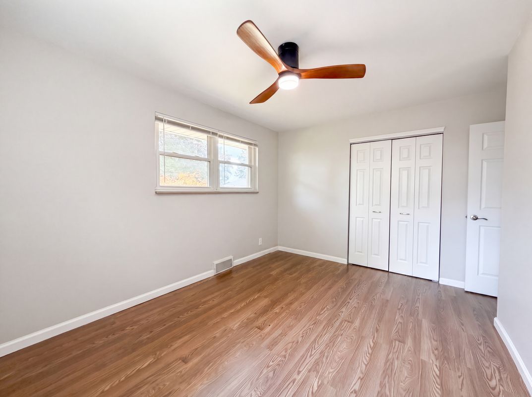 Photo 9 of 21 of 871 Wycliffe Ct, Saint Louis, MO