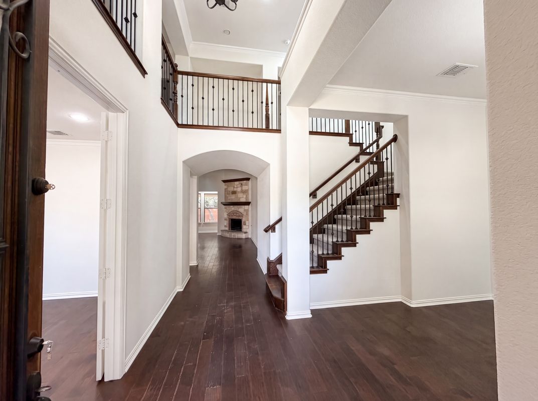 Photo 6 of 26 of 119 Driftwood Dr, Cedar Park, TX