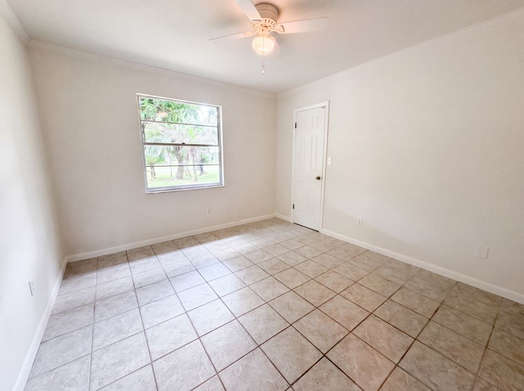 Photo 11 of 21 of 6854 Holly Hill Rd, Melrose, FL
