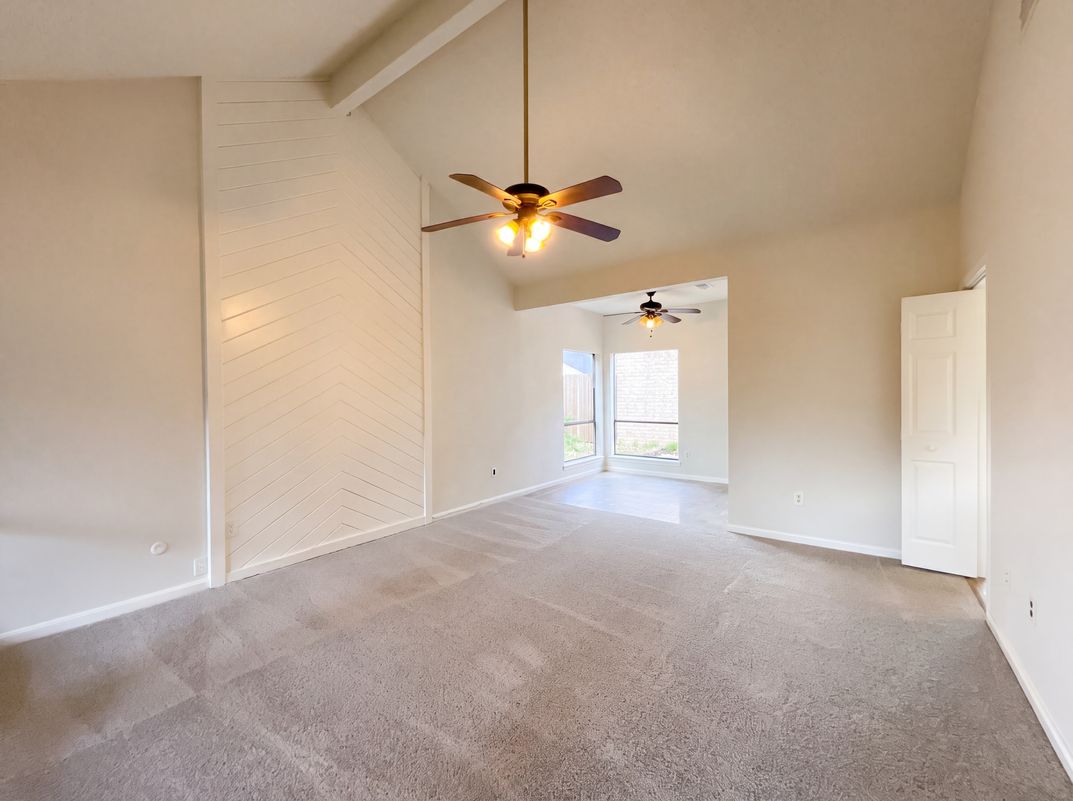 Photo 11 of 17 of 12910 Ashford Chase Dr, Houston, TX