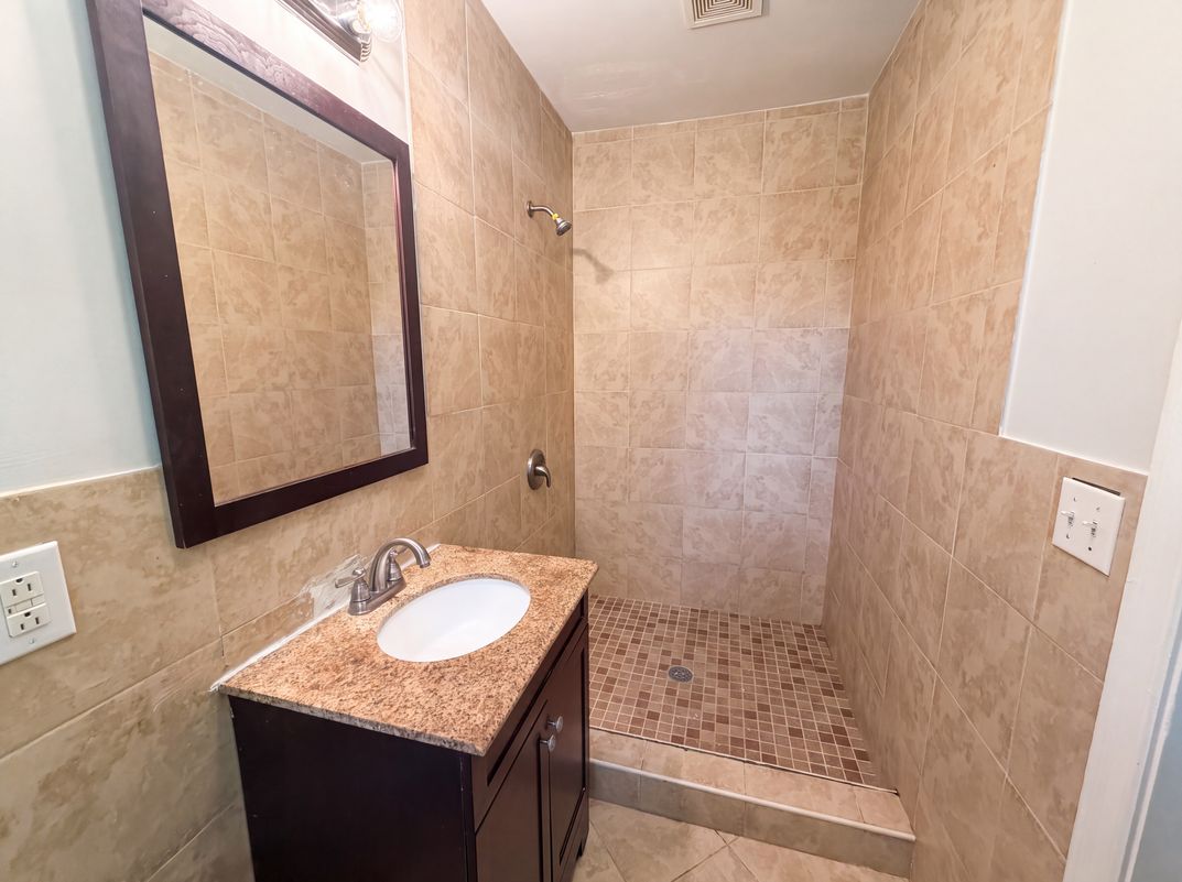 Photo 21 of 23 of 927 Greenlawn Dr, Columbia, SC