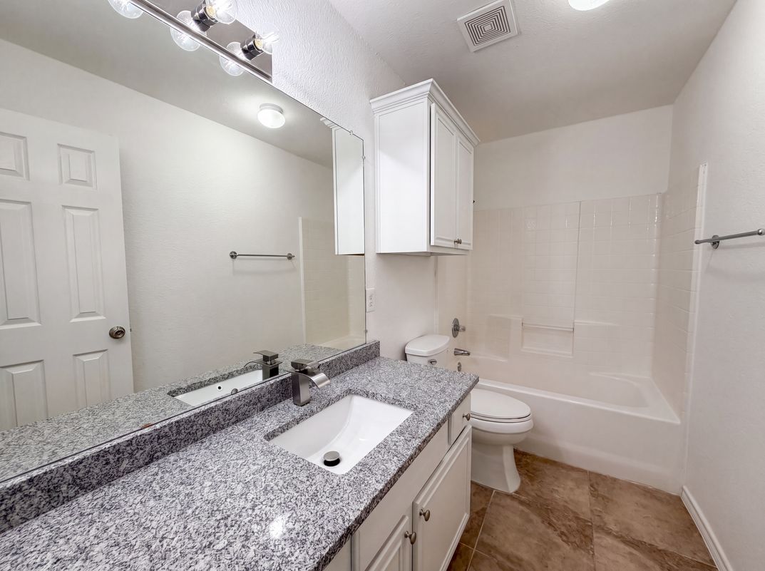 Photo 15 of 18 of 825 Adams Dr, Burleson, TX