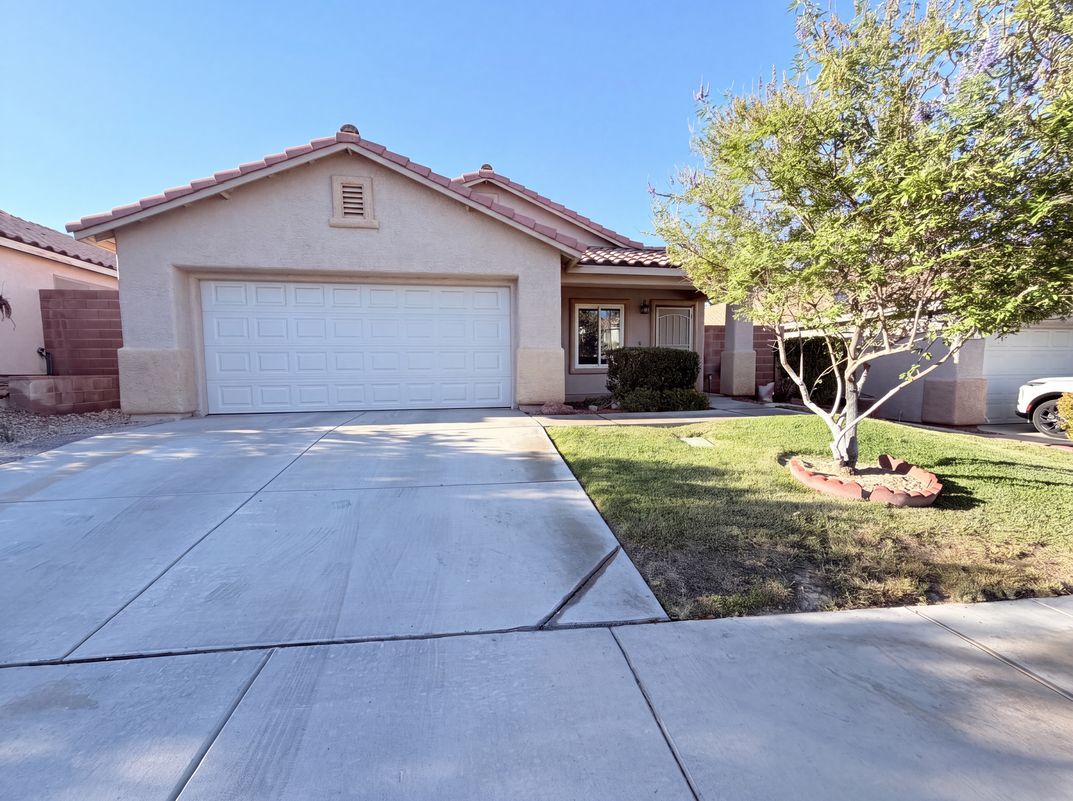 Photo 6 of 39 of 8032 Tailwind Ave, Las Vegas, NV