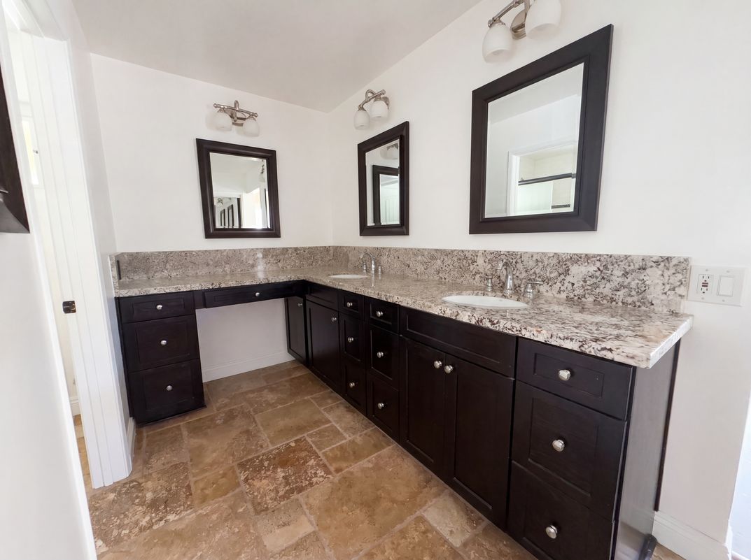 Photo 15 of 24 of 17883 Sintonte Dr, San Diego, CA
