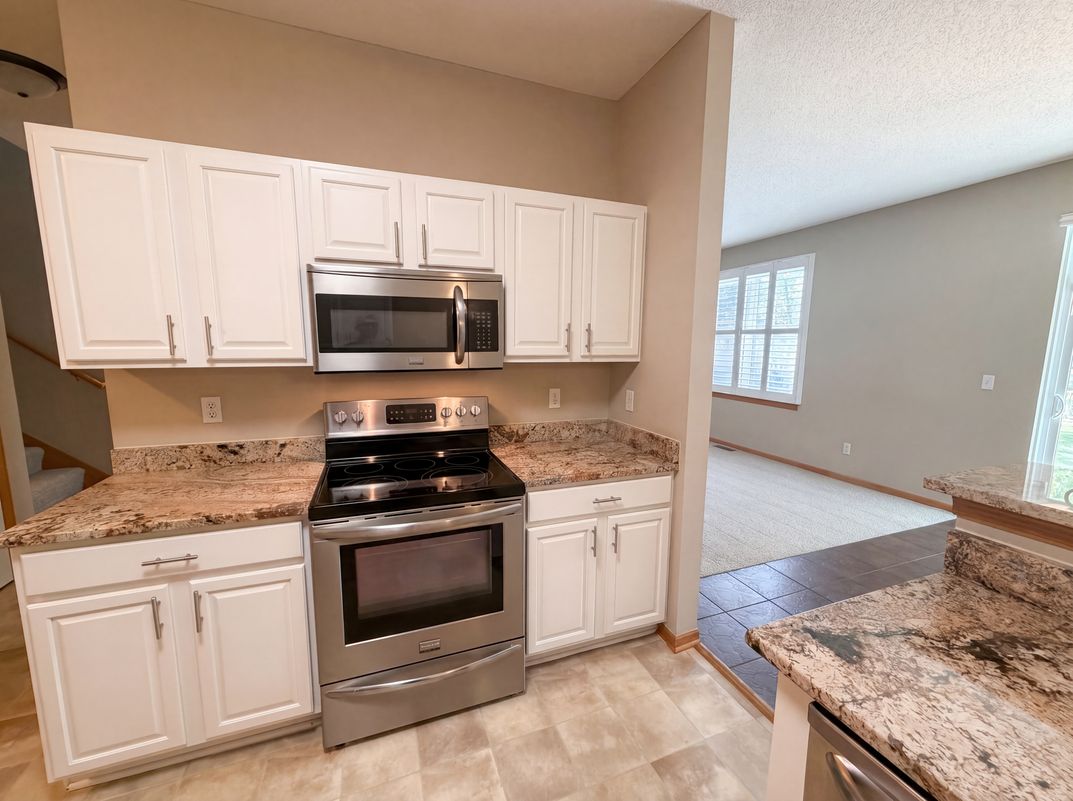 Photo 11 of 26 of 17005 78th Pl N, Maple Grove, MN