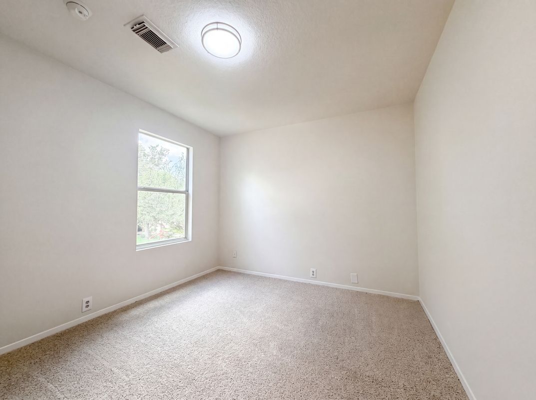 Photo 8 of 20 of 3338 Dartmouth Field Ln, Fresno, TX