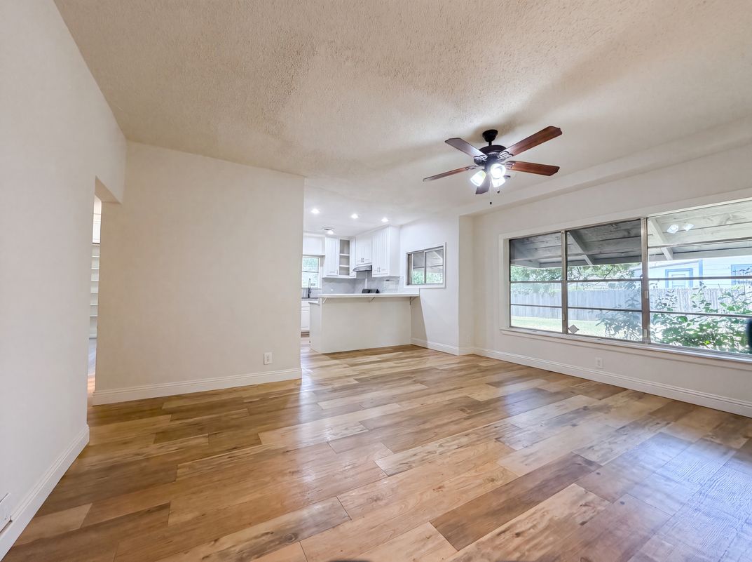Photo 3 of 20 of 5124 Norma St, Fort Worth, TX
