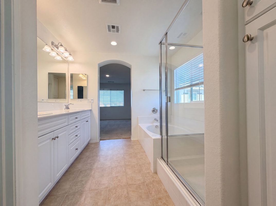 Photo 19 of 34 of 15110 Paseo Verde Pl, Victorville, CA
