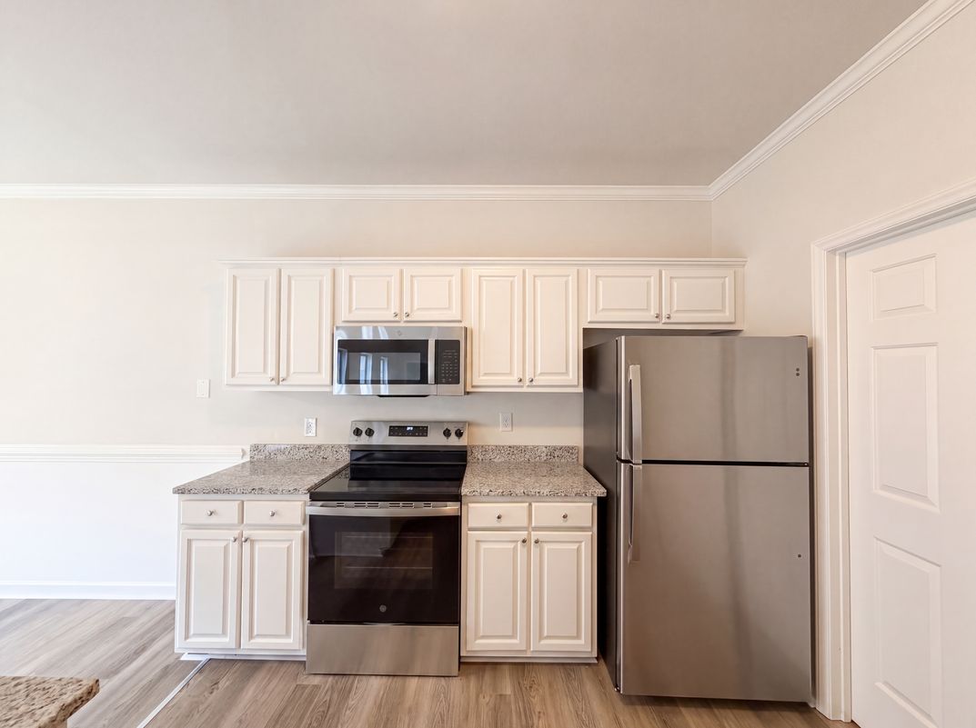 Photo 9 of 20 of 4100 Birchgarden Dr, High Point, NC