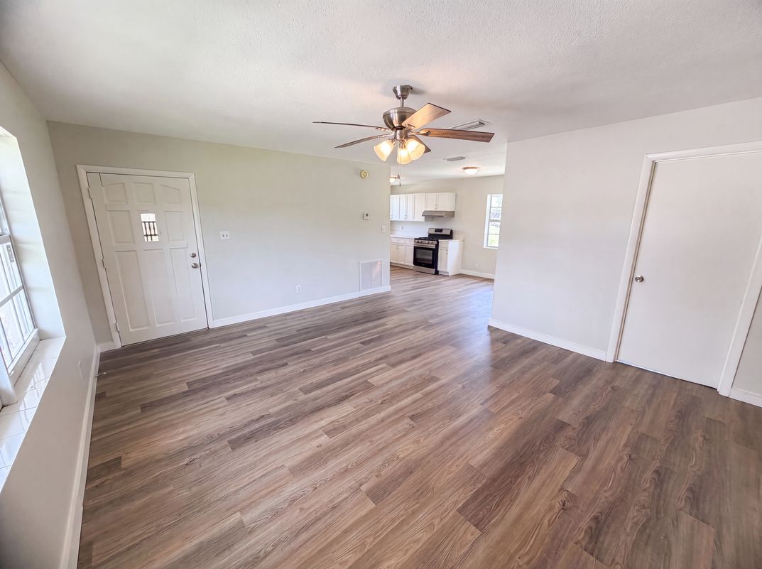 Property photo 3 of 308 N 30th St