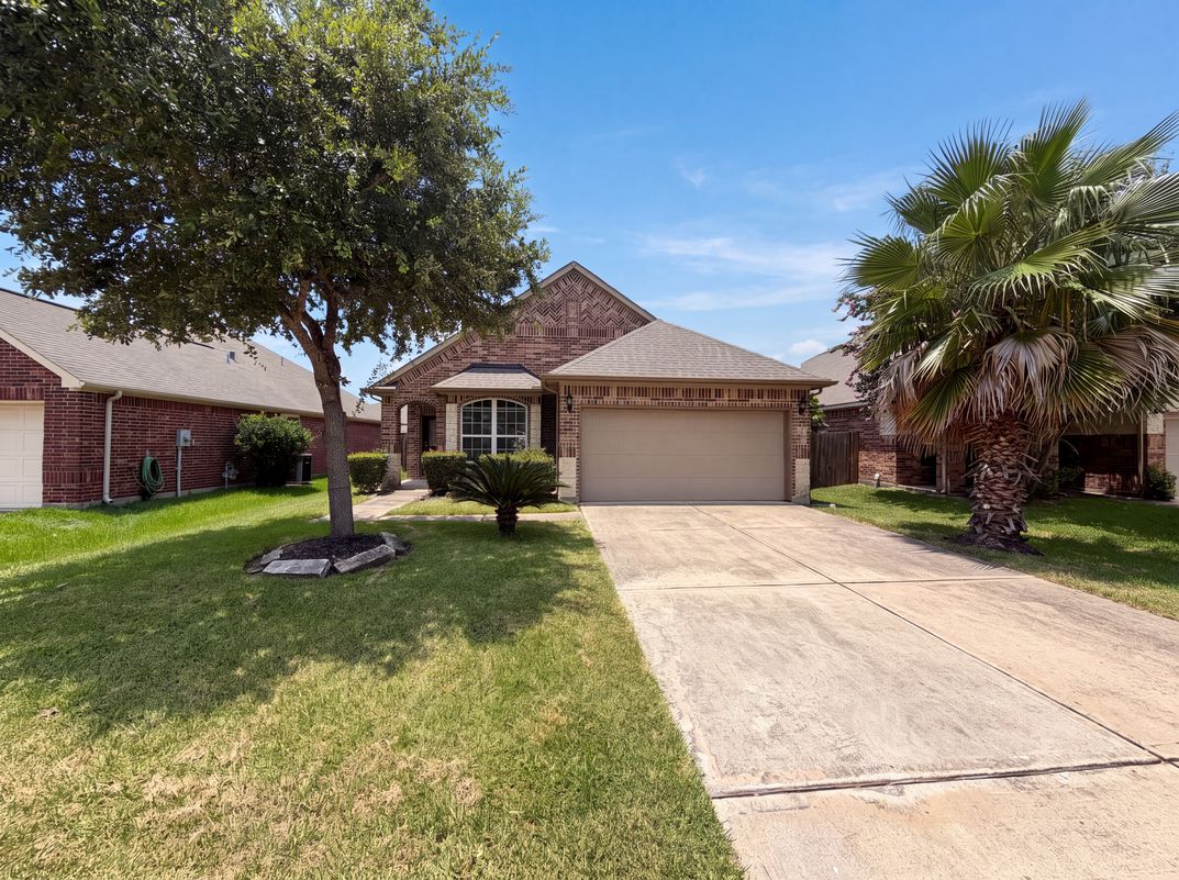 Photo 13 of 15 of 4807 Connor Dr, Baytown, TX