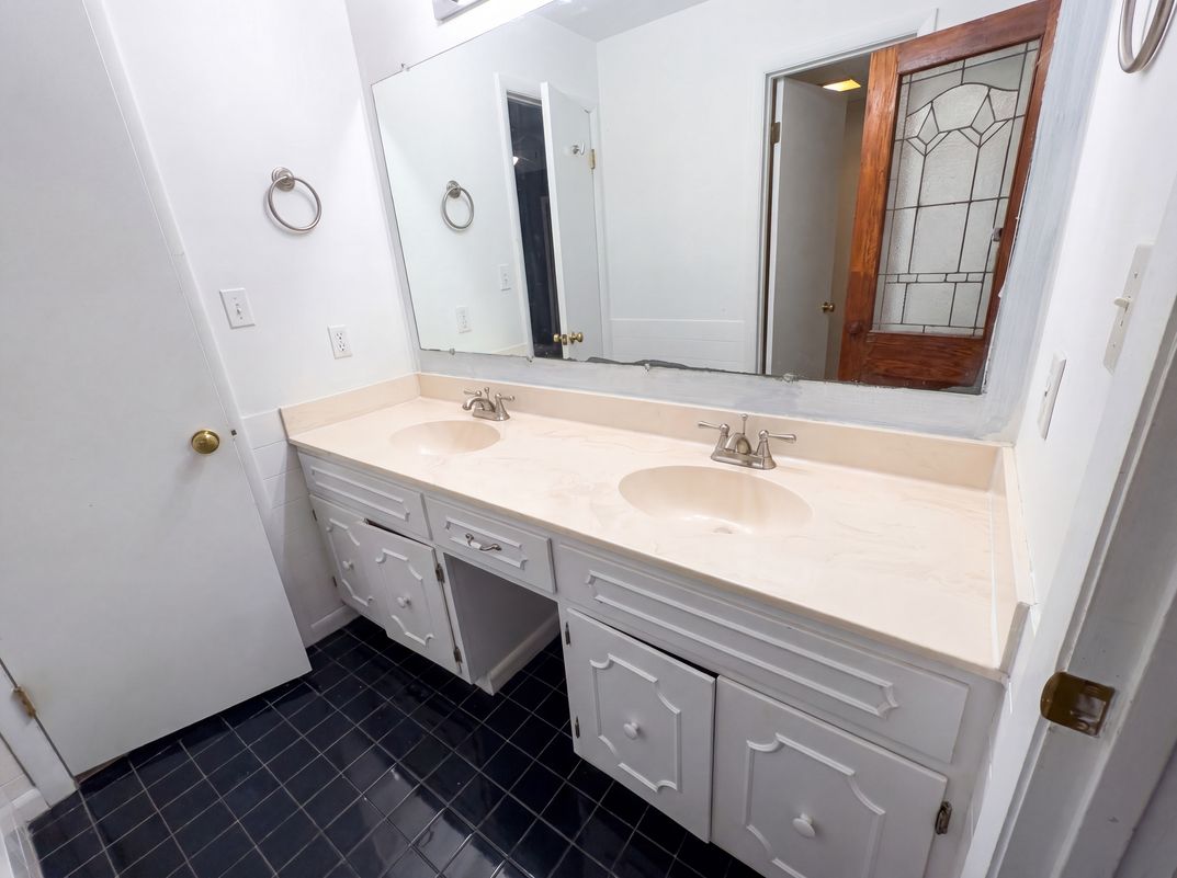 Photo 11 of 24 of 502 Bradley Ave, Bay Minette, AL