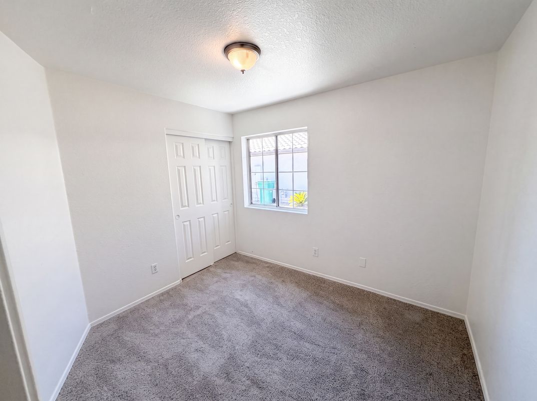 Photo 10 of 18 of 9103 N Palm Brook Dr, Tucson, AZ