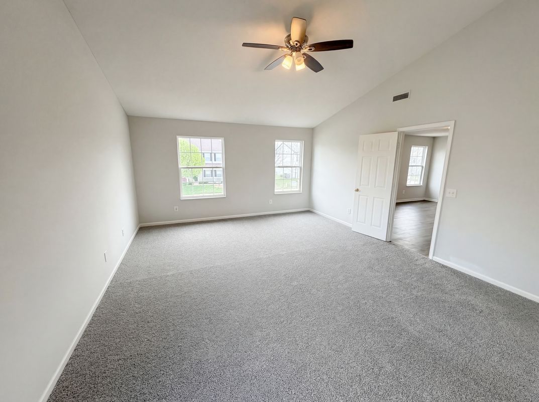 Photo 4 of 28 of 8911 Alto Way, Indianapolis, IN