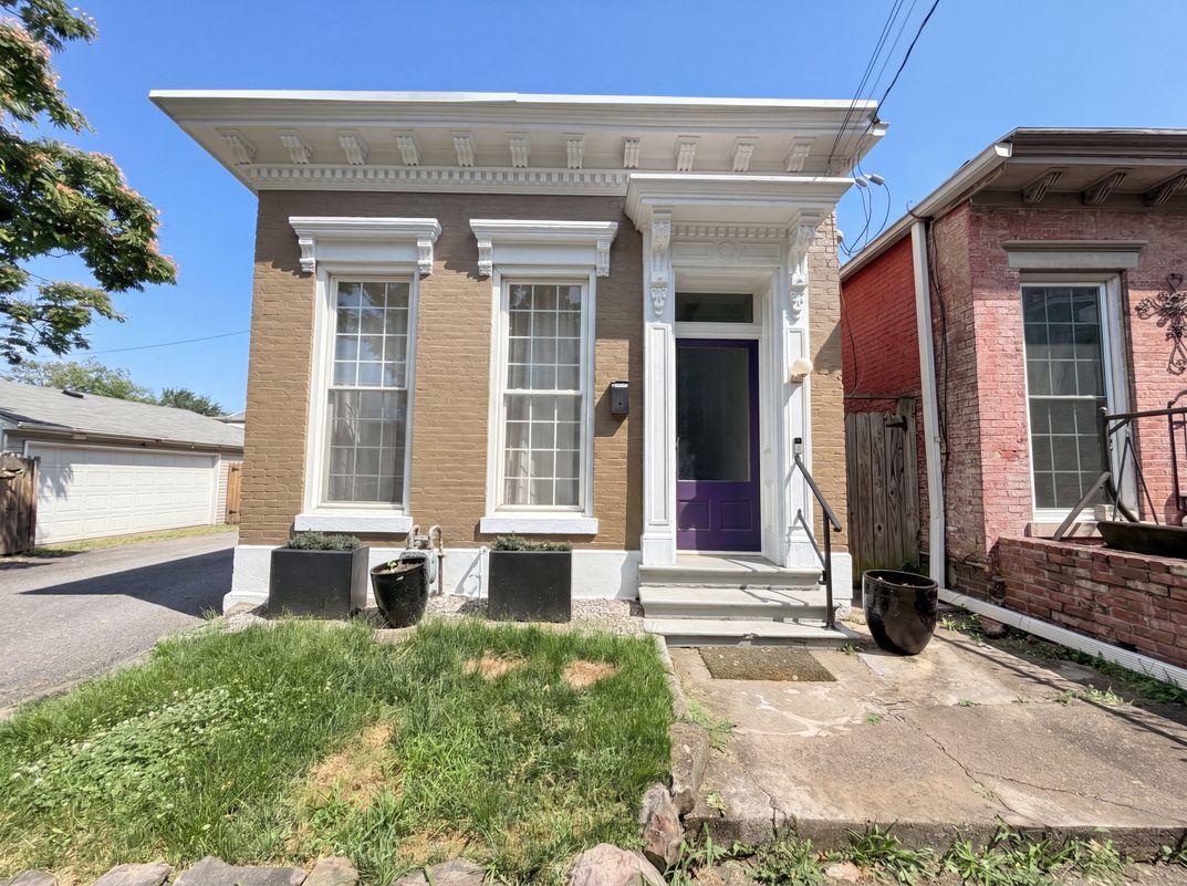 Property photo 1 of 1011 Rogers St