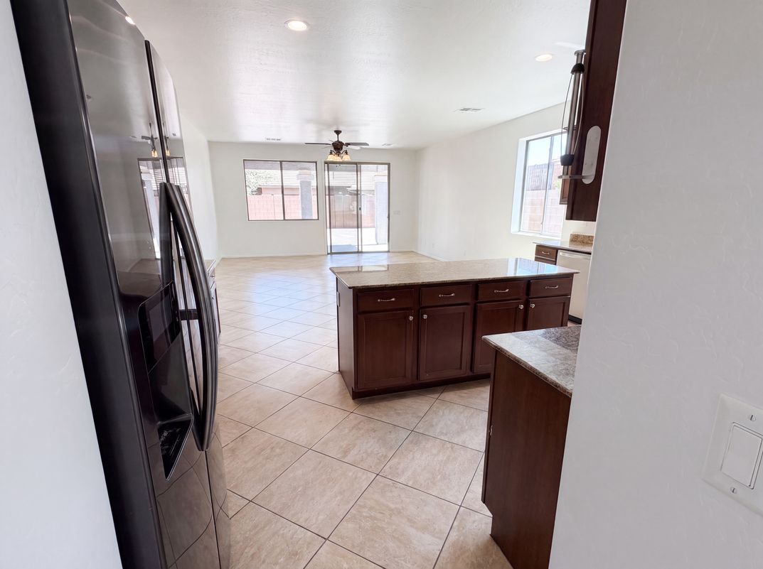 Photo 26 of 32 of 14559 W Cortez St, Surprise, AZ