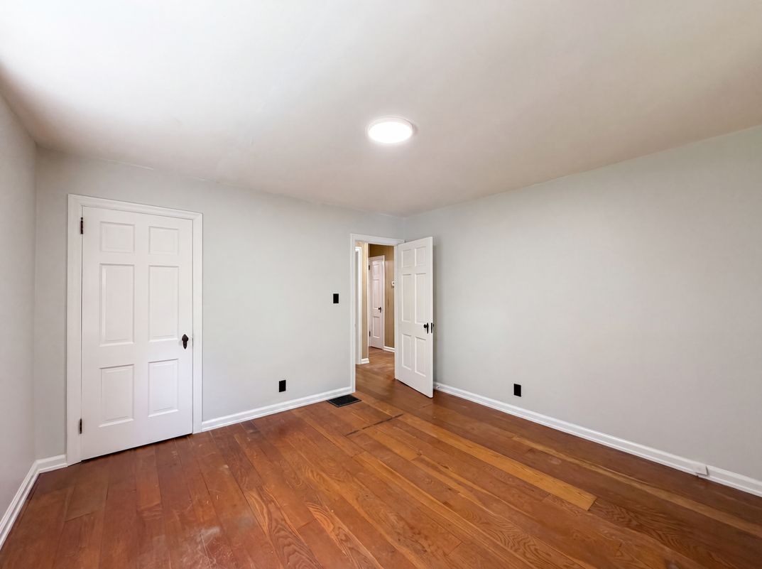 Photo 13 of 21 of 1304 Coolidge Ave, Cincinnati, OH