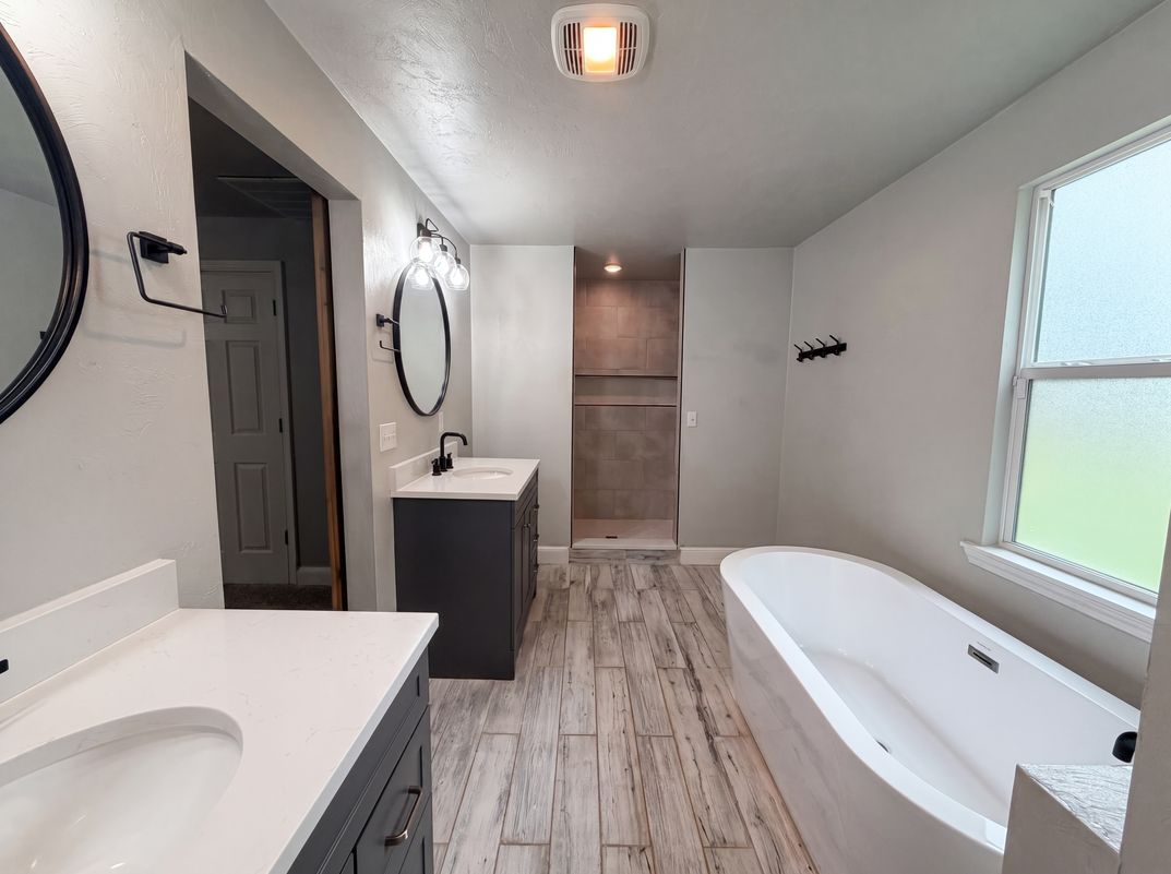 Photo 6 of 17 of 10508 Whitehaven Rd, Oklahoma City, OK