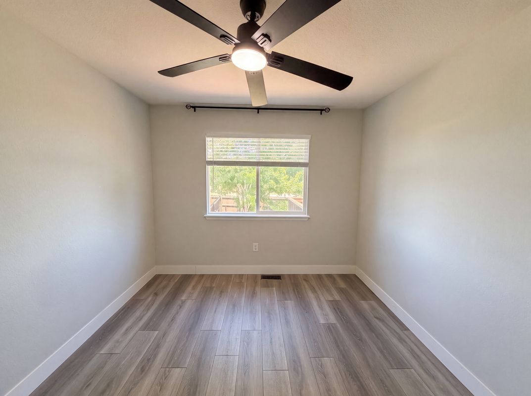 Photo 12 of 23 of 9379 W Ute Dr, Littleton, CO