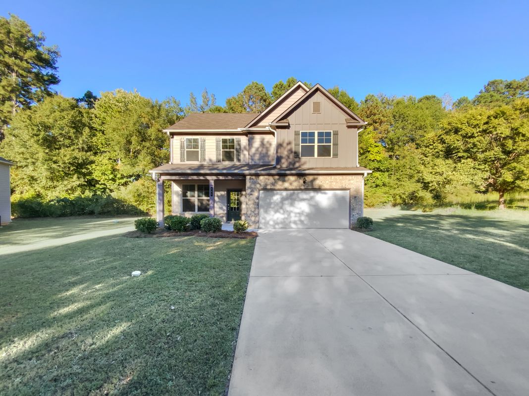 Photo 9 of 22 of 101 Lexington Place Dr, Griffin, GA