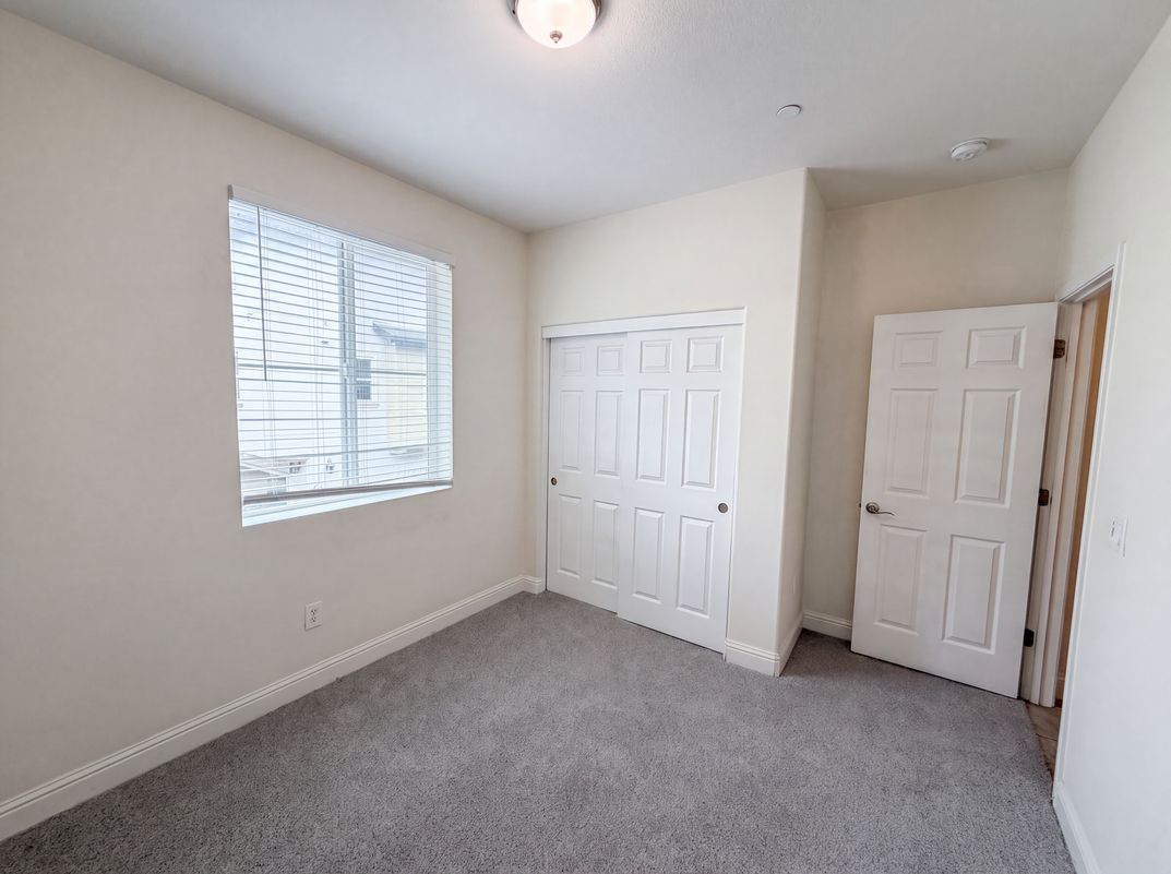 Photo 10 of 31 of 3127 Madsen St, Hayward, CA